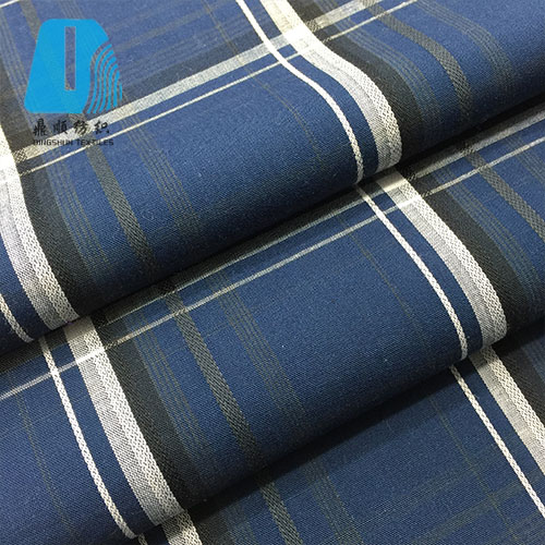 Cotton polyester yarn dyed