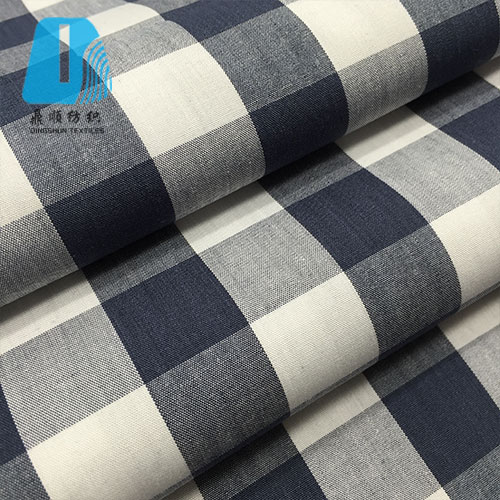 Cotton polyester yarn dyed