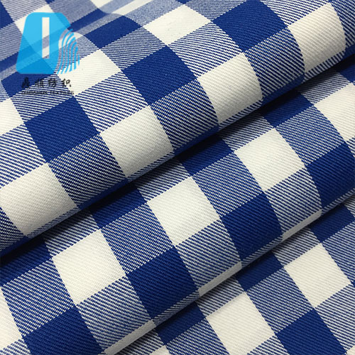 Cotton polyester yarn dyed