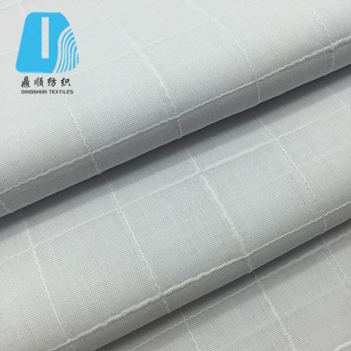 Bamboo fiber yarn dyed